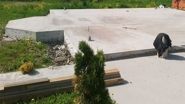 Возведение фундамента